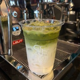 Matcha latte (มัทฉะ ลาเต้)