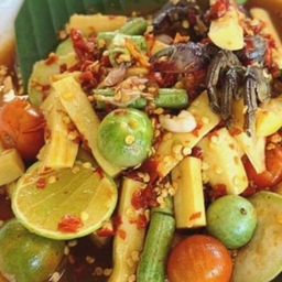 ส้มตำหน่อไม้กุ้งสด