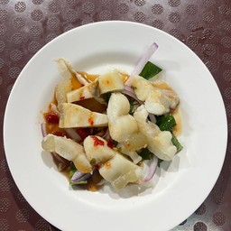 ยำไข่หมึก