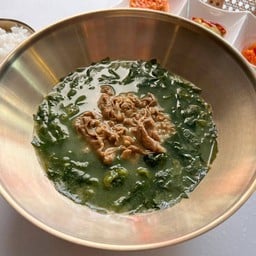 소고기미역국 Sogogi Miyeokguk_Seaweed Soup with Beef_S2