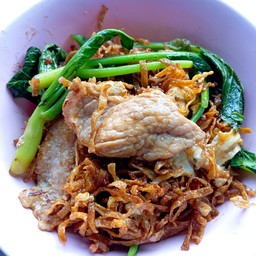 ผัดซีอิ๊วเส้นหมี่กรอบ