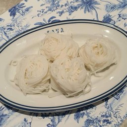 ขนมจีน