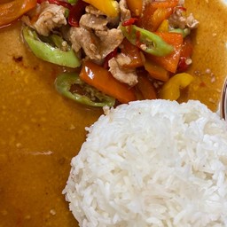 ผัดพริกหยวกหมุสับ