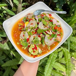 ยำกุ้งสด หรือ กุ้งสุก