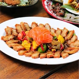 ใหม่! ตำยำหมูกรอบล้อมทะเล