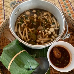 แกงเห็ดรวม