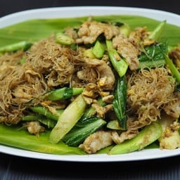 ผัดซีอิ้วหมู