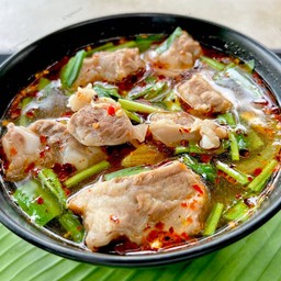 ต้มแซ่บกระดูกหมู