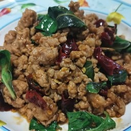 ของกินเล่น เฟรนฟราย นักเก็ต ไก่ป๊อป&กะเพราครัวเด็กแว่น🤓
