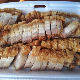 โกอุ๊ข้าวตามสั่งและหมูกรอบ