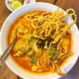 โกขลุ่ยกะเพราหมูกร๊อบกรอบ! สาขา 1