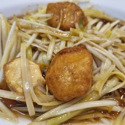 กุ้ยไช่ขาวผัดเต้าหู้