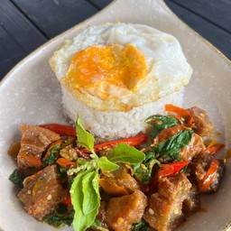 ข้าวกะเพราหมูกรอบ