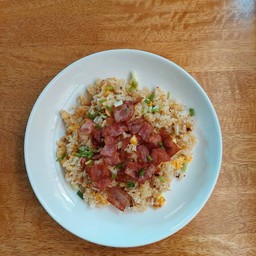 ข้าวผัดเนยกระเทียมเบค่อนกรอบ