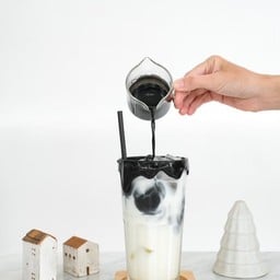 BLACK LATTE