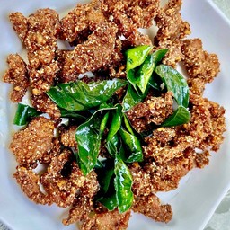 หมูคลุกฝุ่น