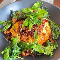 ข้าวภูเขาไฟหมู