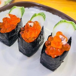 ซูชิไข่ปลาแซลม่อน