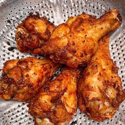 เกล เกล ข้าวเหนียวห่อไก่ทอด-หมูทอด