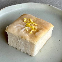 LEMON CAKE