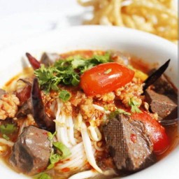 เงี้ยวน้ำเหนือ byแม่ต้อย