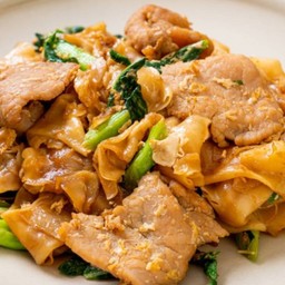 ผัดซีอิ๊วหมู