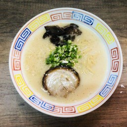 ราเมงซุปกระดูกหมู ปกติ