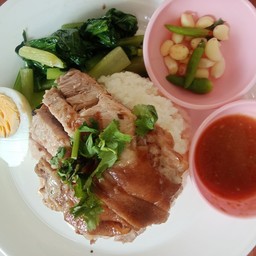 ข้าวขาหมูขาวัวครัวแม่ลำดวน