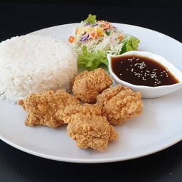 ข้าวไก่ทอดคาราอาเกะ