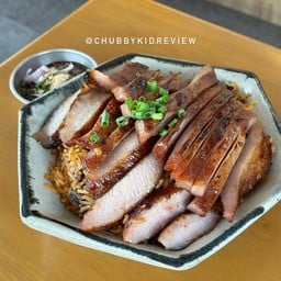 ข้าวผัดพริกจีนคอหมูย่าง