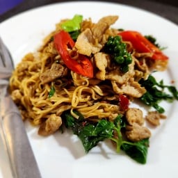 มาม่าขี้เมาหมู