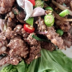 ก้อยครัวเนื้อสุก (เสือร้องให้)