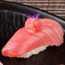 C22 - โอโทโร่ (ซูชิ) Otoro (Bluefin) Sushi