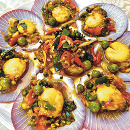 ผัดฉ่าหอยเชลล์