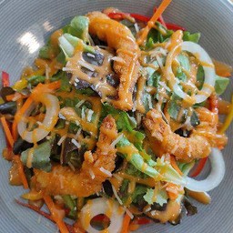 สลัดกุ้งทอด