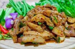 น้ำตกหมู