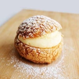 Vanilla Fresh Cream Cookie Choux