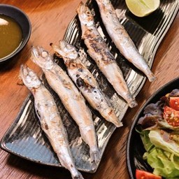 A07 - ปลาไข่ย่าง (5 ตัว) Shishamo Yaki