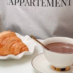 Hot Premium Chocolate