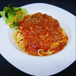 สปาเก็ตตี้ผัดซอส มะเขือเทศหมูสับ