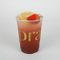 Strawberry lemonade สตอเบอรร์รี่เลม่อนเนท