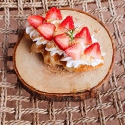 Croffle สตอเบอรี่