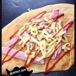 เครปแฮมมอสซาเรลล่าชีส Ham Mozzarella Cheese