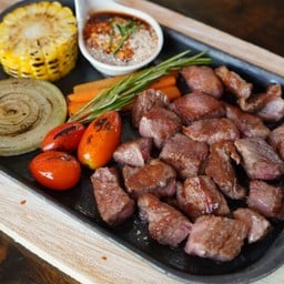 เนื้อนุ่ม Australiaลูกเต๋าย่างจิ้มแจ่ว