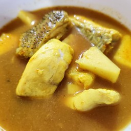 แกงส้มหัวปลา