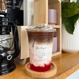 สตรอว์เบอร์รี่ ลาเต้ Strawberry Latte