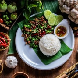 ข้าวกระเพราเนื้อแองกัส