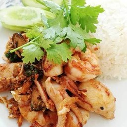 ข้่าวกระเทียมทะเลไข่ดาว