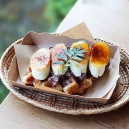 Croffle banana nutella