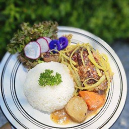 ข้าวไก่อบ ผัดพริกอ่อน